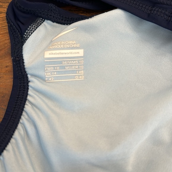 Women’s Nike one piece swimsuit / size 36/10 - Picture 4 of 4